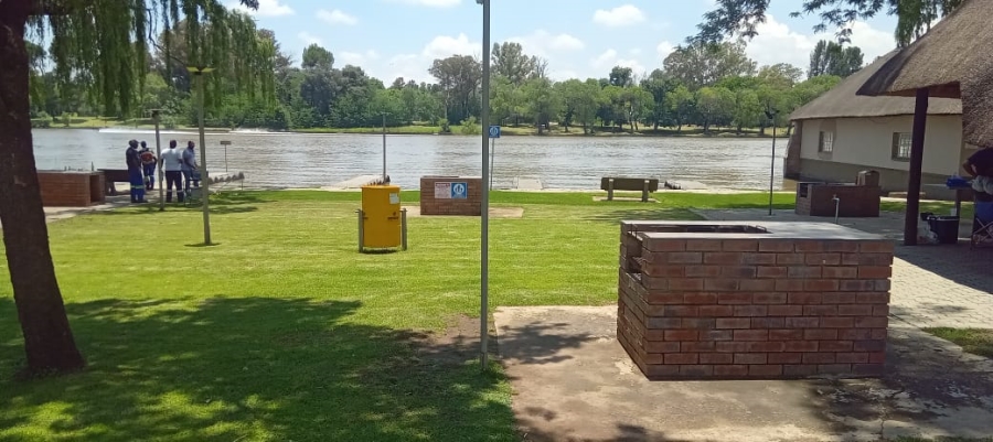 To Let  Bedroom Property for Rent in Clavadel River Lodge Free State